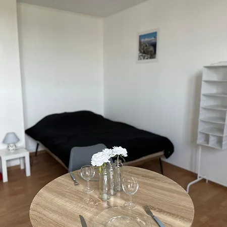 Spacieux Renove En Centre - Apt7 - Sdb Commune Givet