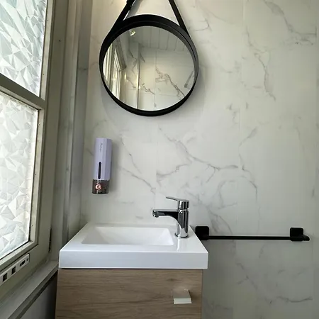 Apartment Spacieux Renove En Centre - Apt7 - Sdb Commune Givet