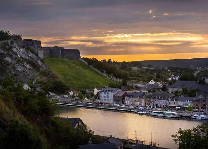 Spacieux Rénové En Centre - Apt7 Appartamento Givet